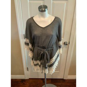 Ryu Lavender Knit Poncho w/ Lace Trim, Size Medium NWT! $74